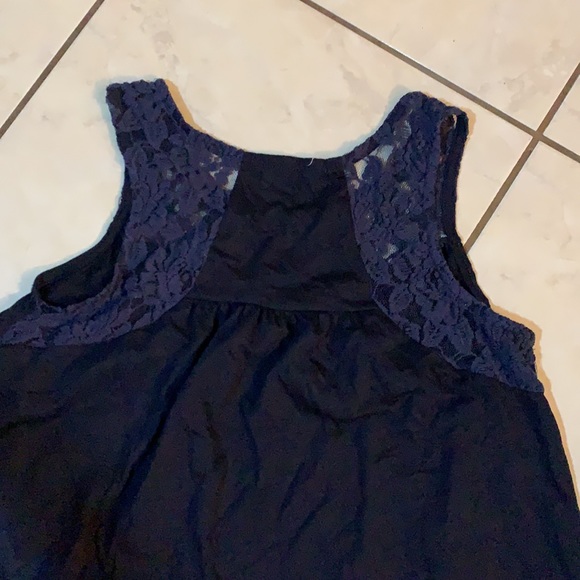 SOLD- Women’s tank tops - Picture 11 of 12